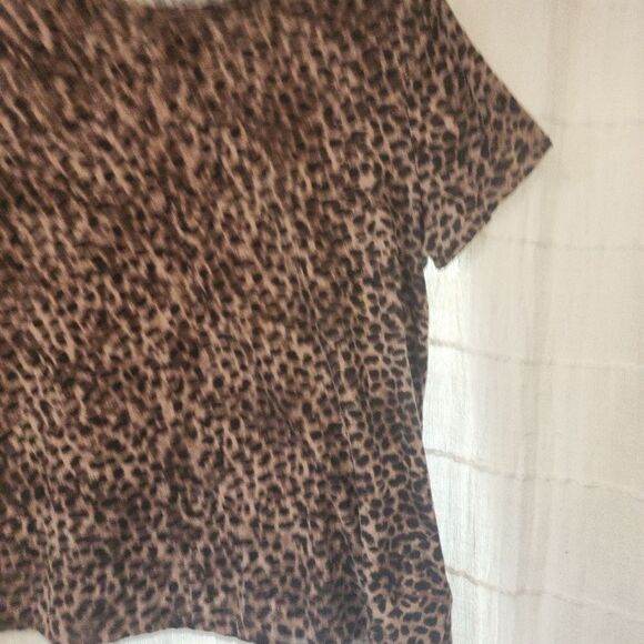 Torrid Animal Print Relaxed Fit T-Shirt - Picture 3 of 8